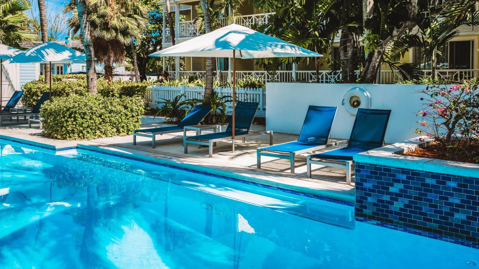 Valentines Resort & Marina Dunmore Town Bagian luar foto