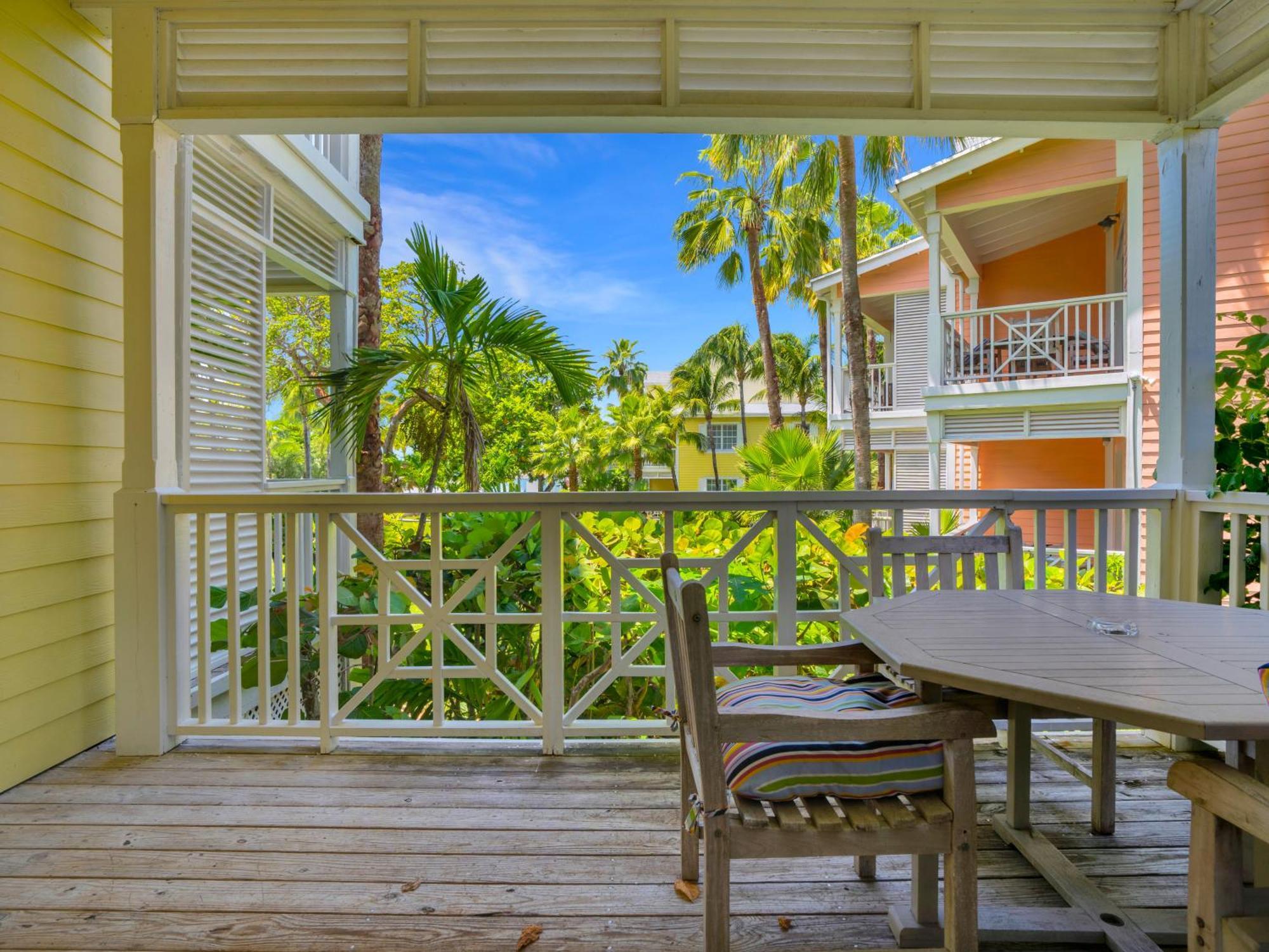 Valentines Resort & Marina Dunmore Town Bagian luar foto