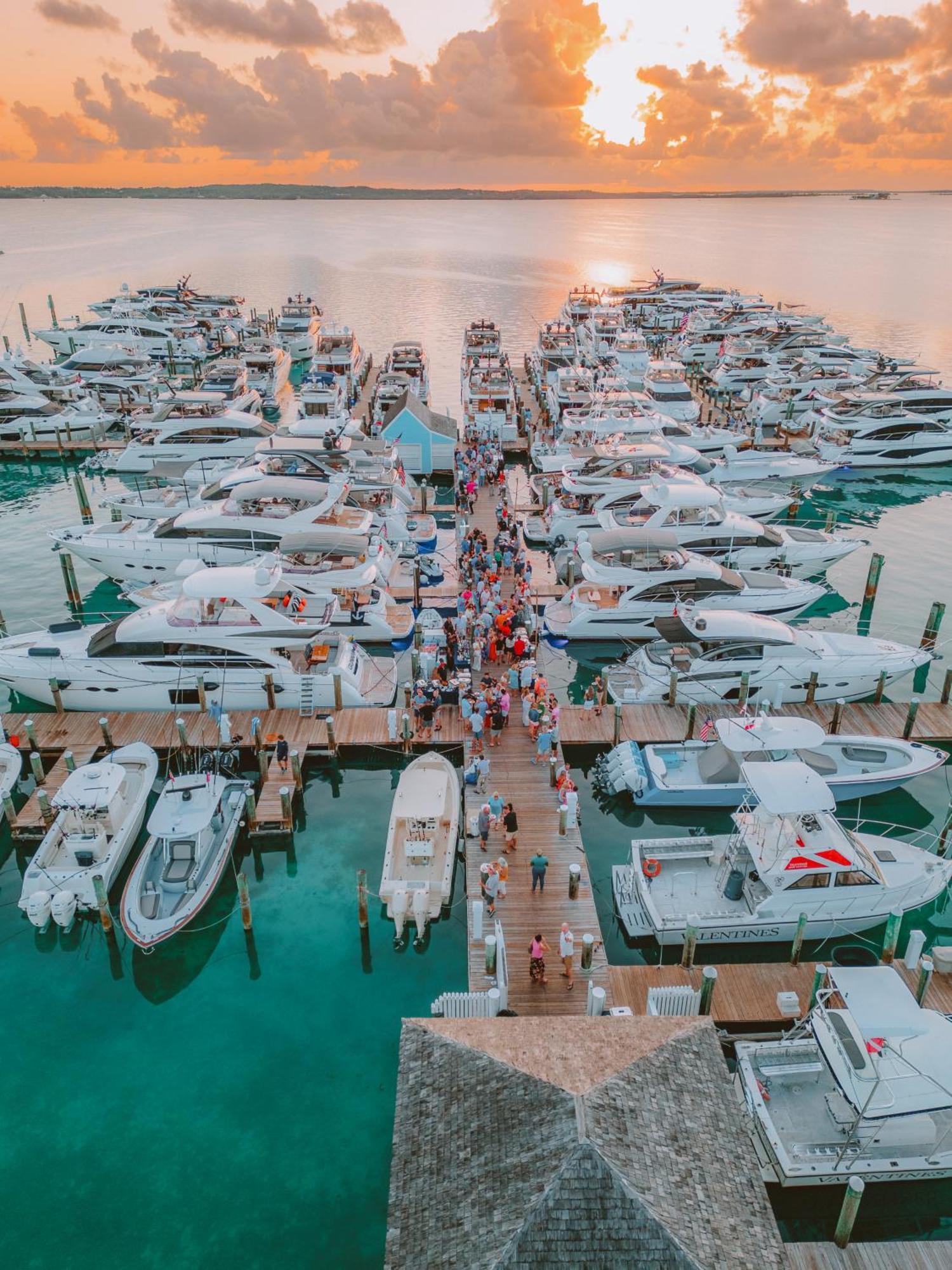 Valentines Resort & Marina Dunmore Town Bagian luar foto